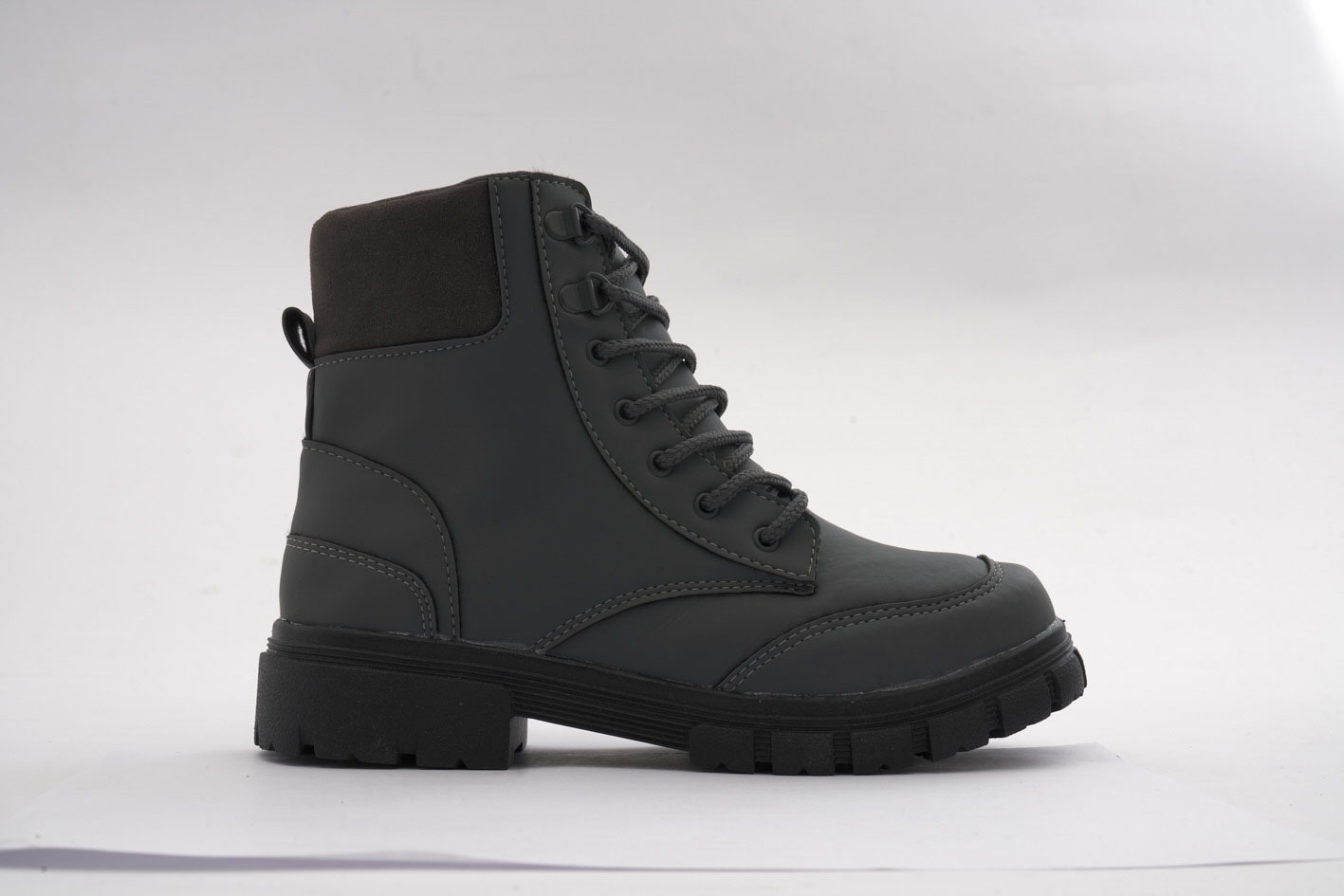 Borcegos Wolfe 35-36